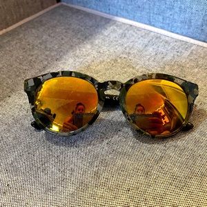 Camo print, mirrored Diesel sunglasses